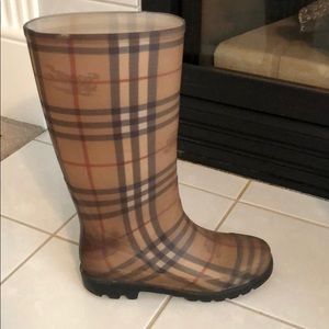 Burberry Rainboots